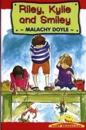 Pont Readalone: Riley, Kylie and Smiley
